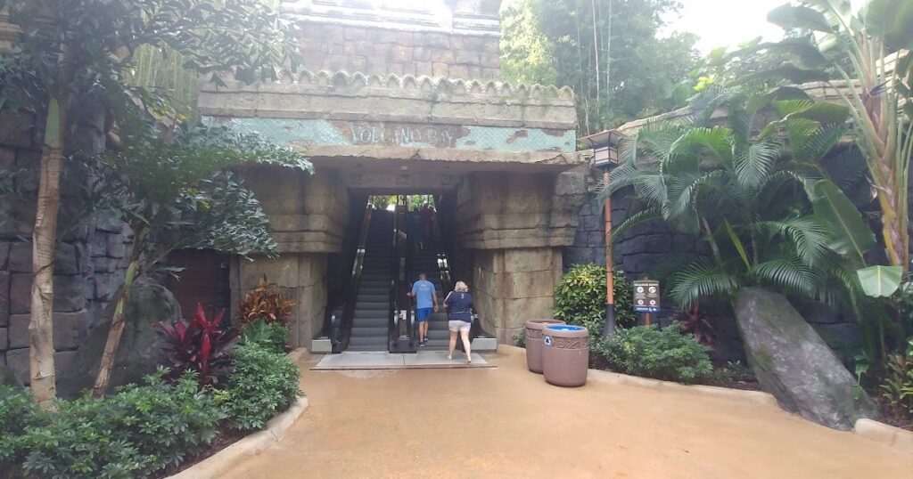 Exploring Universal Orlando: Entrance to Volcano Bay