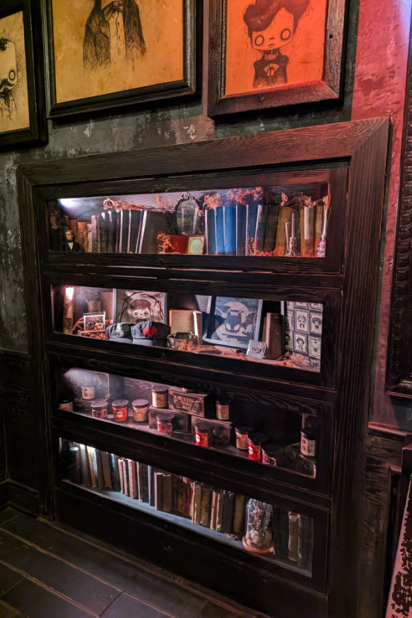 Books and Things at Gideon's Bakehouse